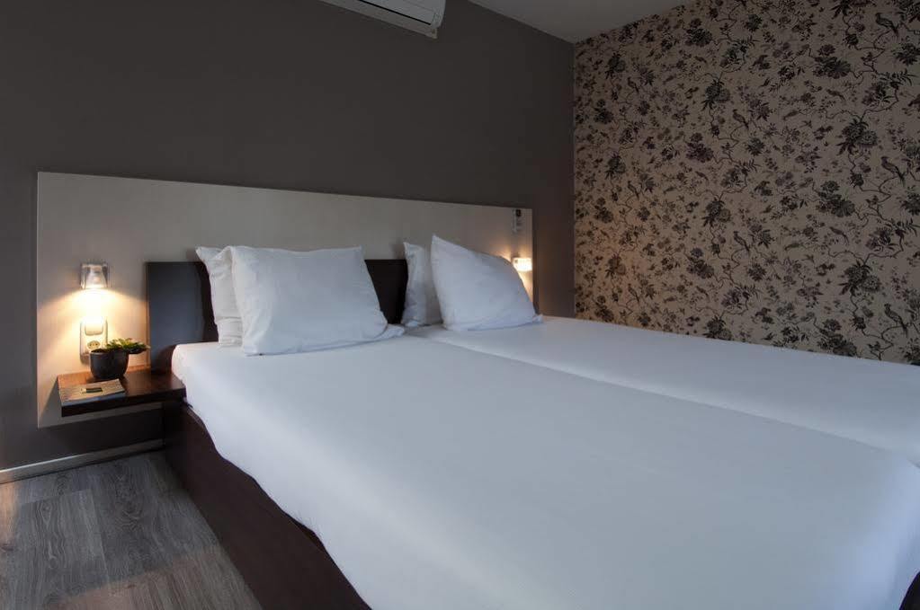 Hotel De Wereld 4*